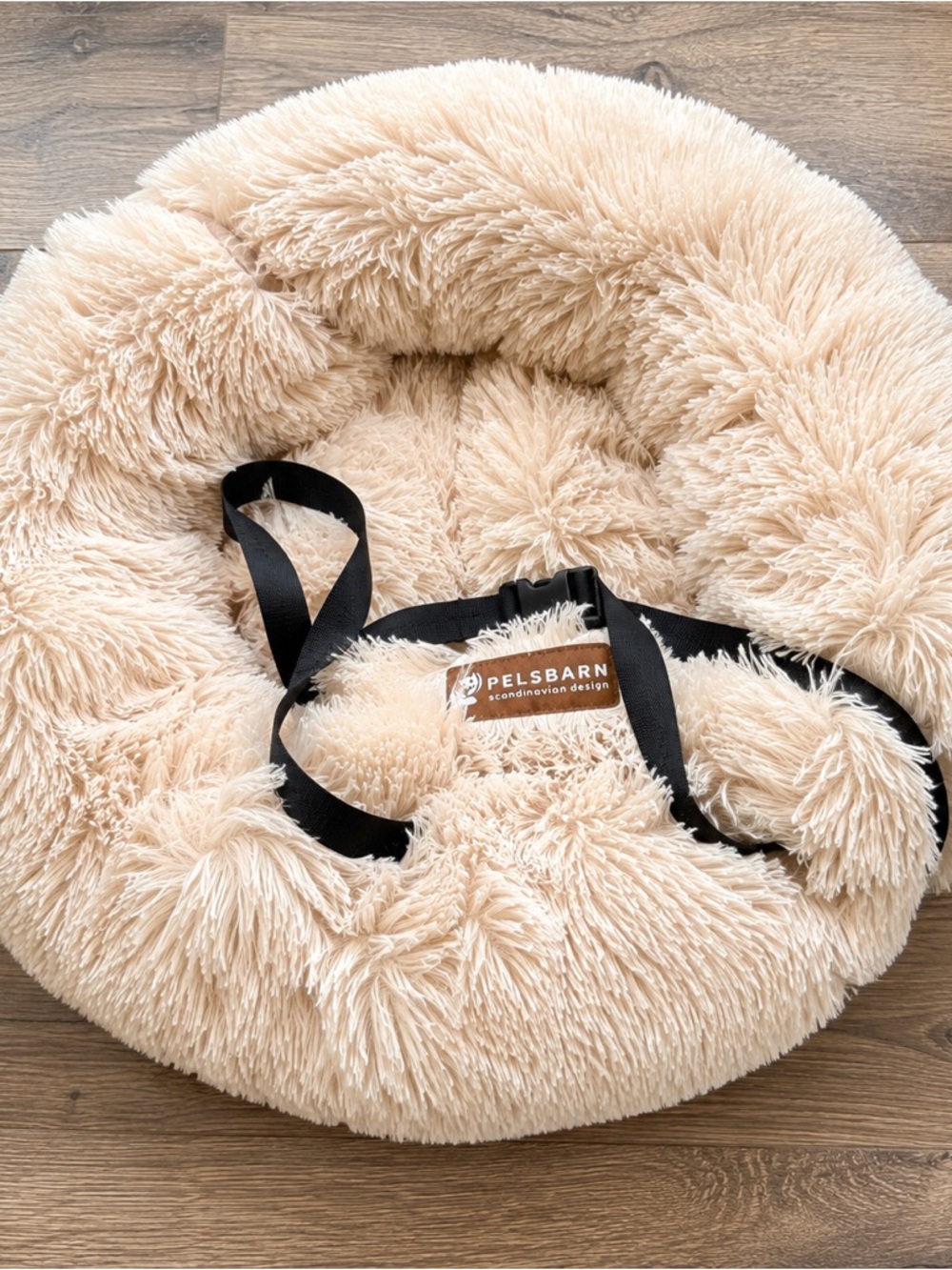 Pelsbarn Scandinavian Plush Dog Car Bed Calming Fluffy Travel Nest Small NWT New